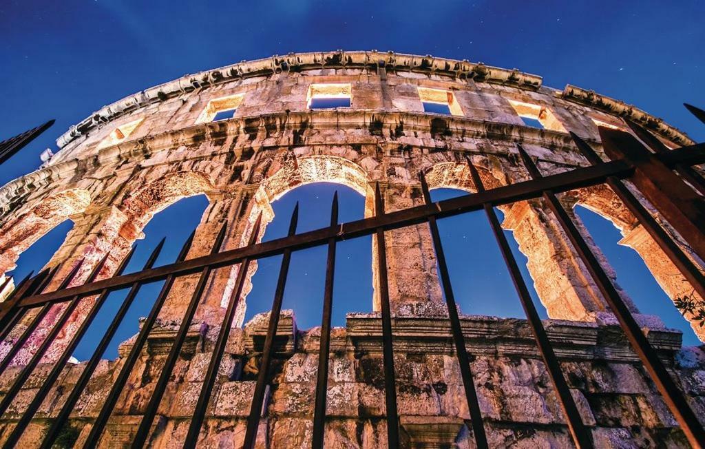 Vito 2 Pula