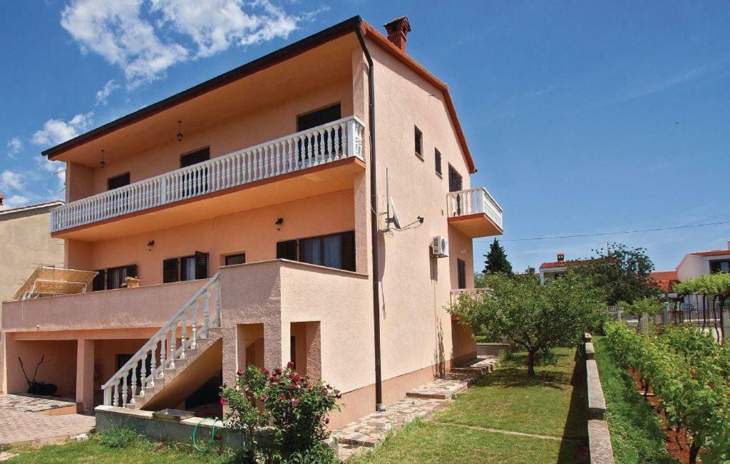 Vito 2 Apartment Pula